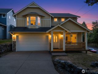 704 7th Avenue SW, Tumwater, WA 98512