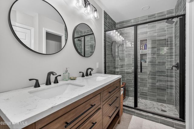 233 Racine Drive Unit 20, Wilmington, NC 28403