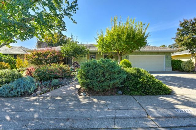 5608 Sandburg Dr, Sacramento, CA 95819