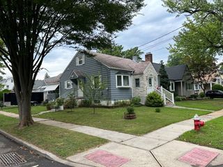332 Hamilton St, Roselle Boro, NJ 07203