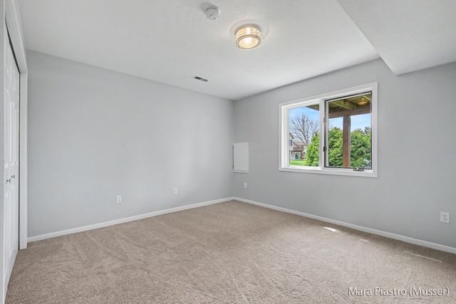 1000 Amber Ridge Drive SW, Byron Center, MI 49315