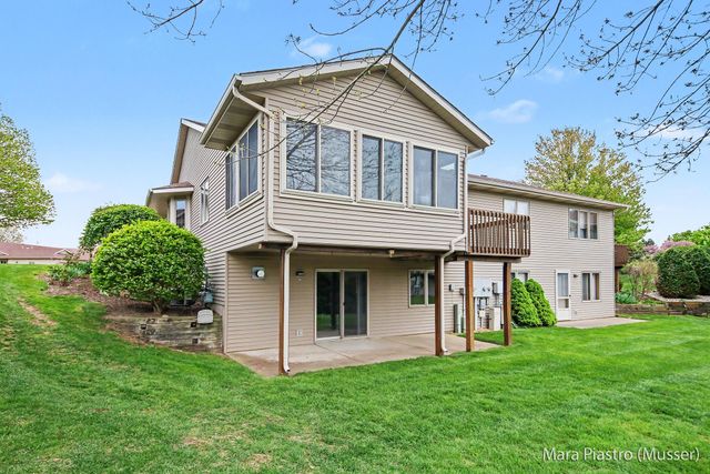 1000 Amber Ridge Drive SW, Byron Center, MI 49315