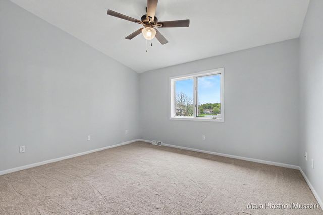 1000 Amber Ridge Drive SW, Byron Center, MI 49315