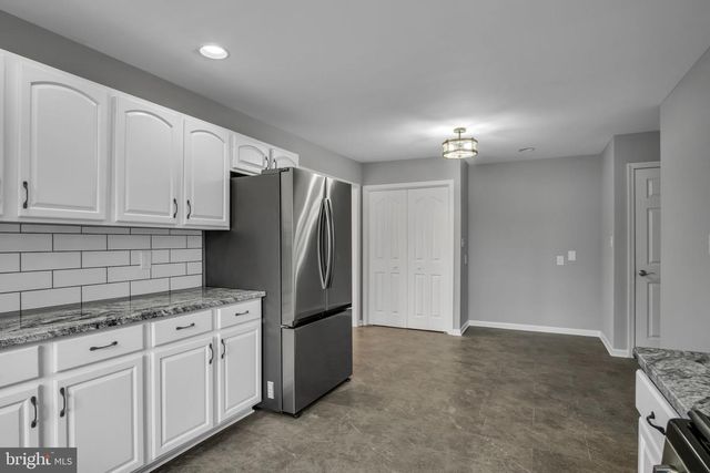 360 N MAIN ST, Spring Grove, PA 17362