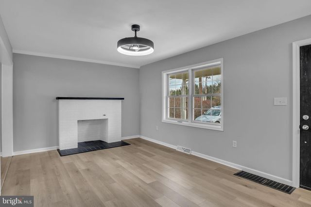 360 N MAIN ST, Spring Grove, PA 17362