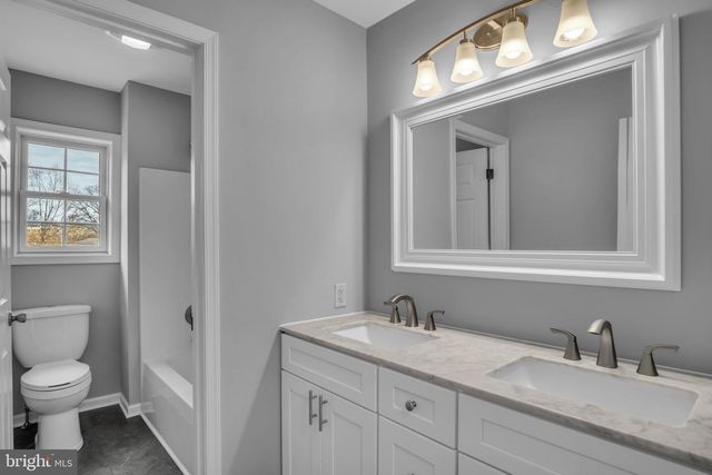 360 N MAIN ST, Spring Grove, PA 17362