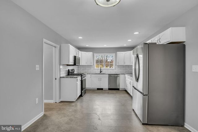 360 N MAIN ST, Spring Grove, PA 17362