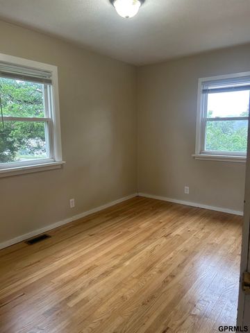 505 Nob Hill Terrace, Bellevue, NE 68005