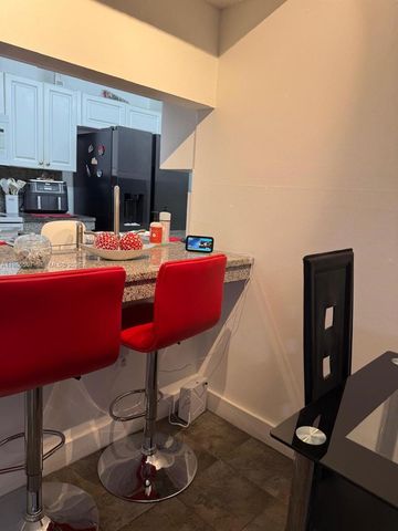 6425 W 27th Ct 102-6, Hialeah, FL 33016