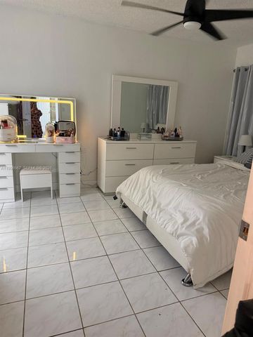 6425 W 27th Ct 102-6, Hialeah, FL 33016