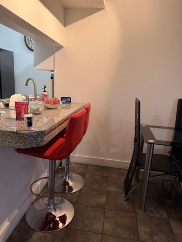 6425 W 27th Ct 102-6, Hialeah, FL 33016