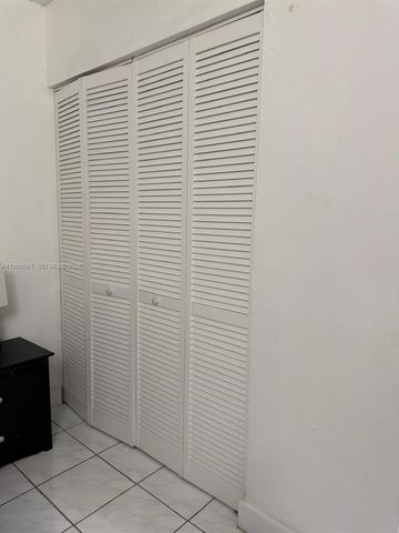 6425 W 27th Ct 102-6, Hialeah, FL 33016