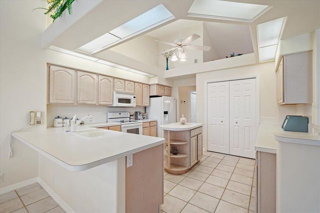9819 SWEETWATER AVENUE, Bradenton, FL 34202