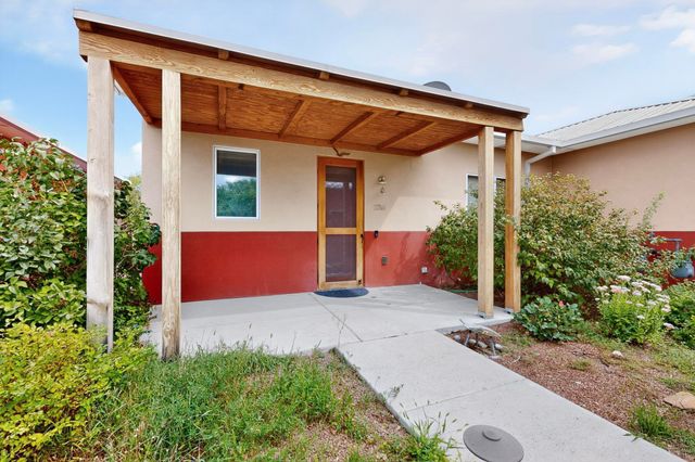 2316 Rio Grande Boulevard NW, Albuquerque, NM 87104