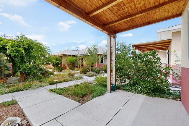 2316 Rio Grande Boulevard NW, Albuquerque, NM 87104