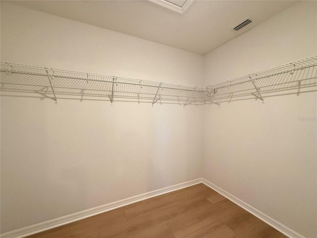 423 KESTREL DRIVE, Groveland, FL 34736