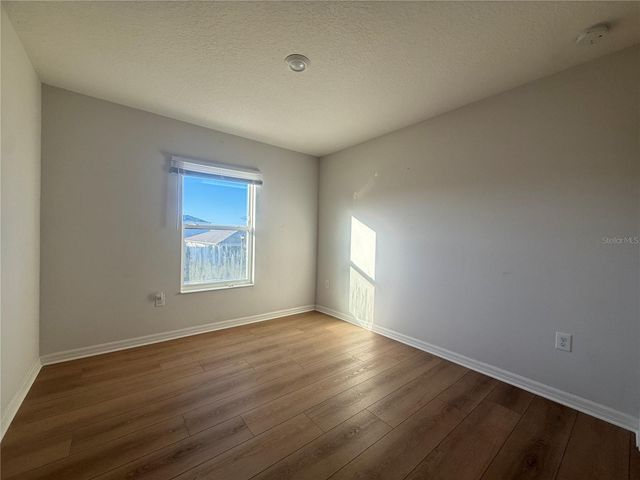 423 KESTREL DRIVE, Groveland, FL 34736