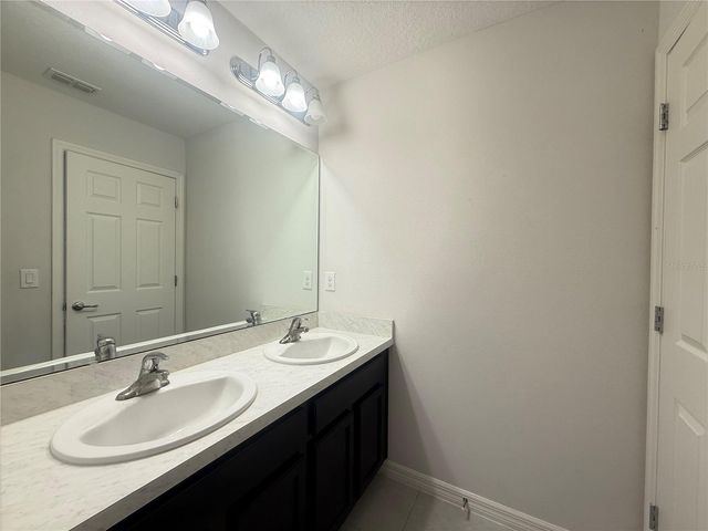 423 KESTREL DRIVE, Groveland, FL 34736