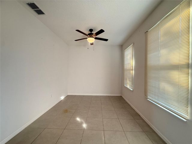 423 KESTREL DRIVE, Groveland, FL 34736