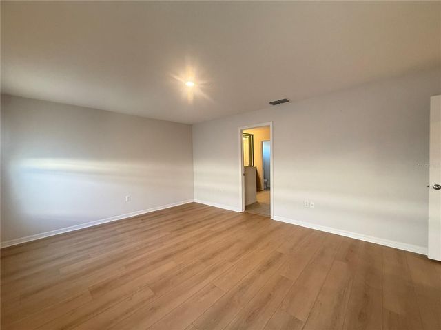 423 KESTREL DRIVE, Groveland, FL 34736