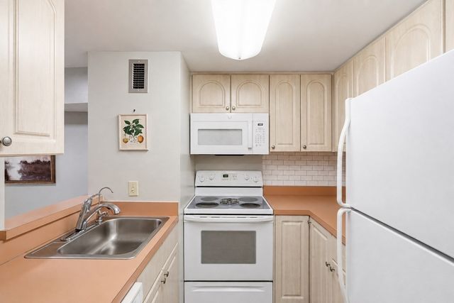 11 Margin Street 6, Lynn, MA 01905
