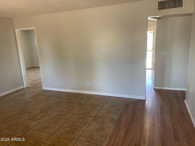 3162 W ALTADENA Avenue, Phoenix, AZ 85029