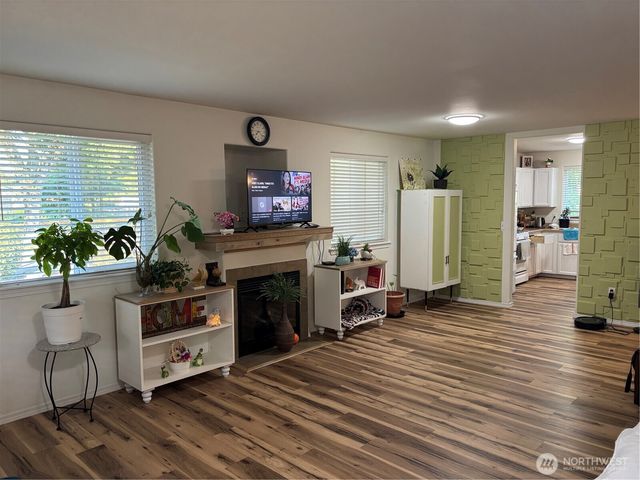 834 Village Way, Monroe, WA 98272