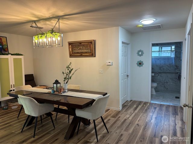 834 Village Way, Monroe, WA 98272
