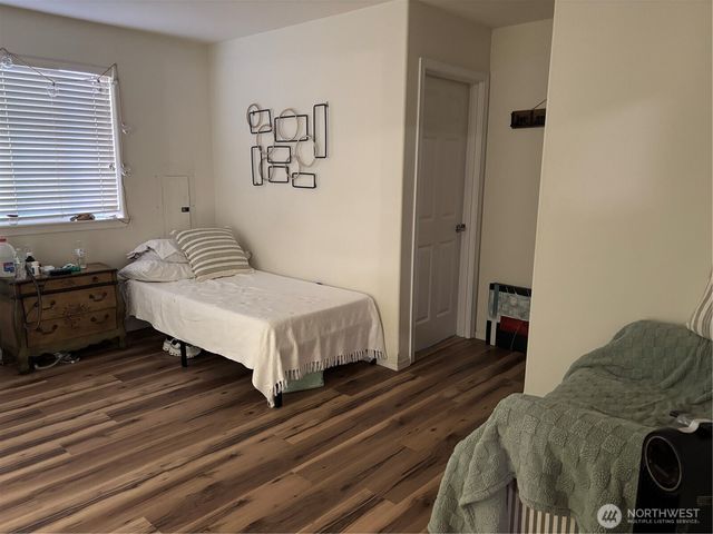 834 Village Way, Monroe, WA 98272