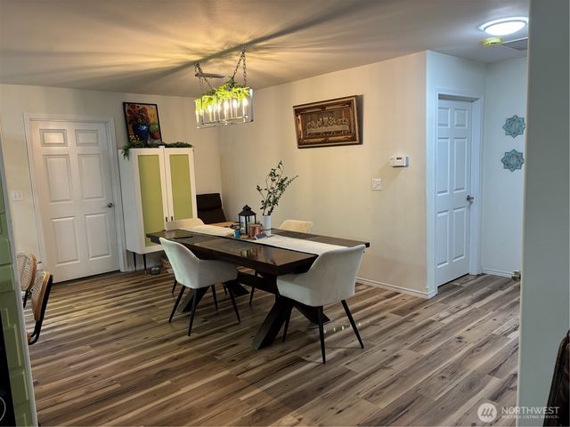 834 Village Way, Monroe, WA 98272