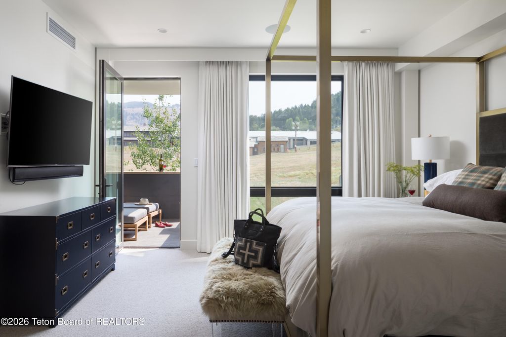 680 S CACHE Street 202, Jackson, WY 83001 photo 4