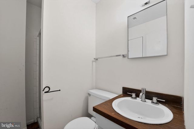 9214 THREE OAKS DR, Silver Spring, MD 20901