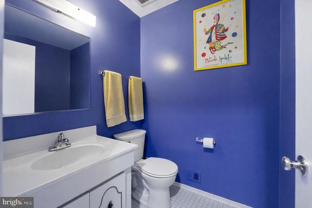 9214 THREE OAKS DR, Silver Spring, MD 20901