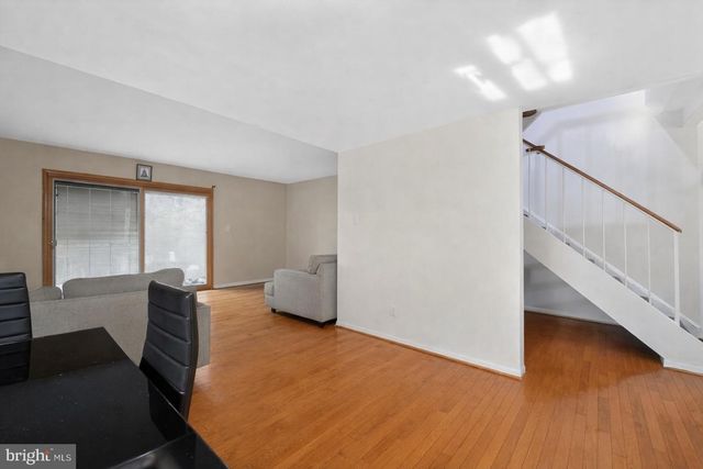 9214 THREE OAKS DR, Silver Spring, MD 20901