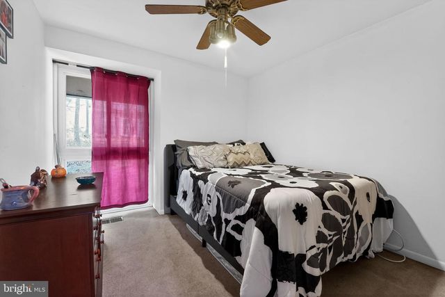 9214 THREE OAKS DR, Silver Spring, MD 20901