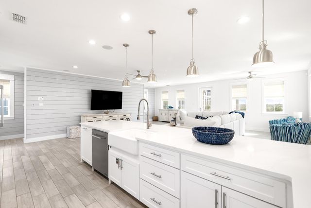 135 Sunrise Avenue, Port Aransas, TX 78373