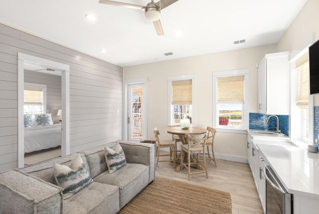 135 Sunrise Avenue, Port Aransas, TX 78373