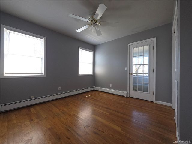 657 N Delaware Avenue, Lindenhurst, NY 11757