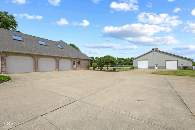 8534 N Murphy Road, Brazil, IN 47834