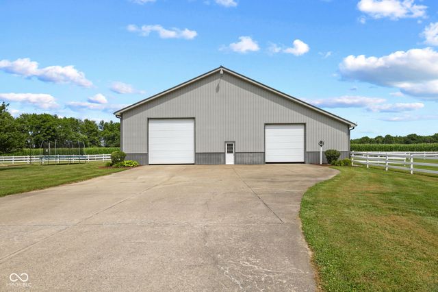 8534 N Murphy Road, Brazil, IN 47834