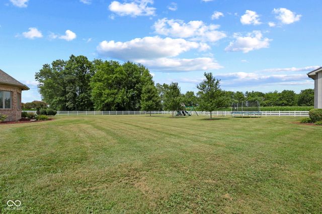 8534 N Murphy Road, Brazil, IN 47834