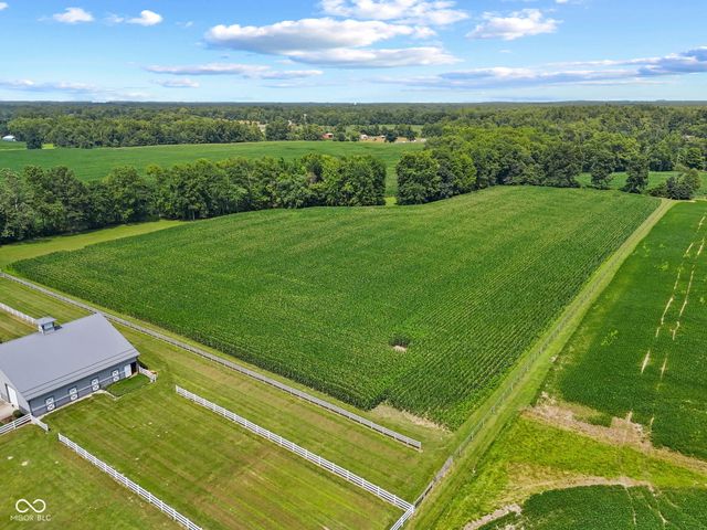 8534 N Murphy Road, Brazil, IN 47834