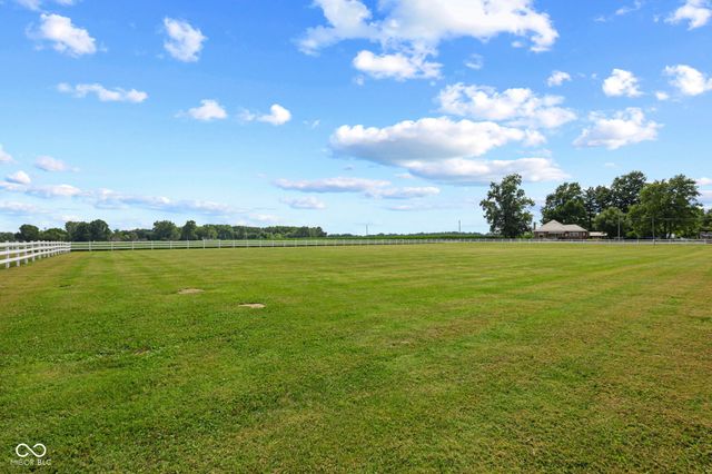 8534 N Murphy Road, Brazil, IN 47834