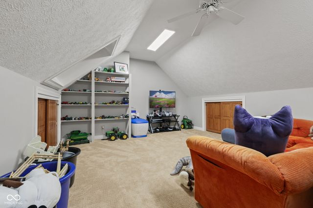 8534 N Murphy Road, Brazil, IN 47834