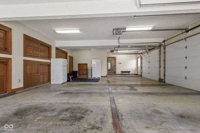 8534 N Murphy Road, Brazil, IN 47834