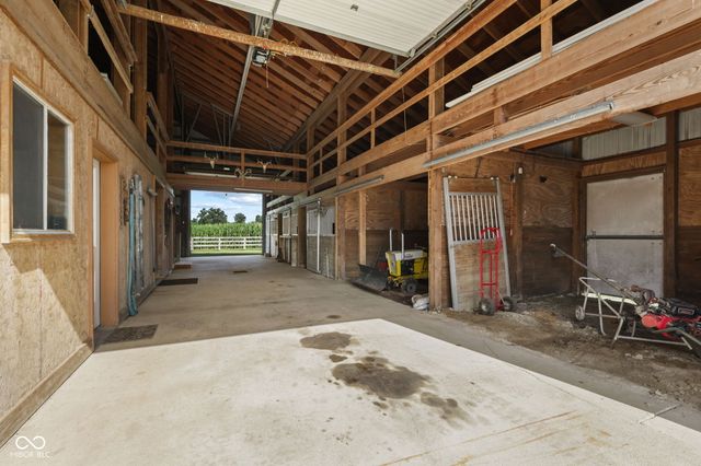8534 N Murphy Road, Brazil, IN 47834