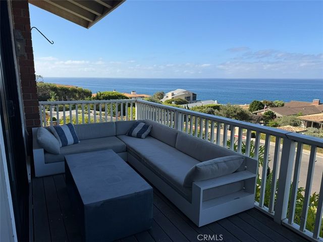 35 N N La Senda, Laguna Beach, CA 92651