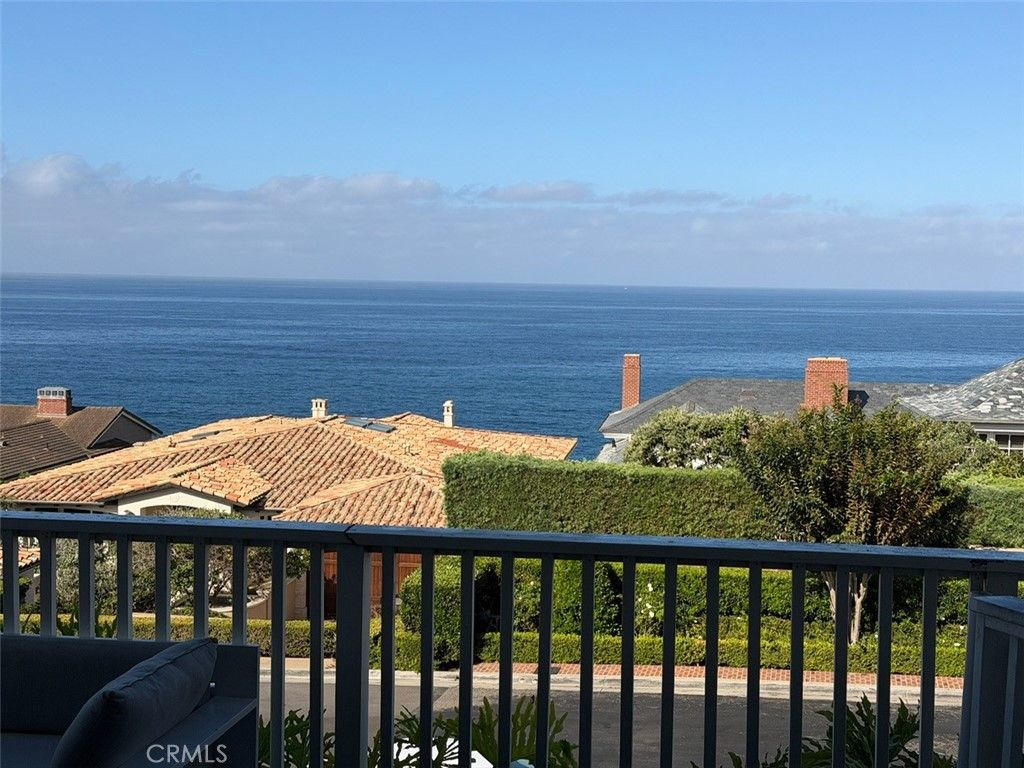 35 N N La Senda, Laguna Beach, CA 92651