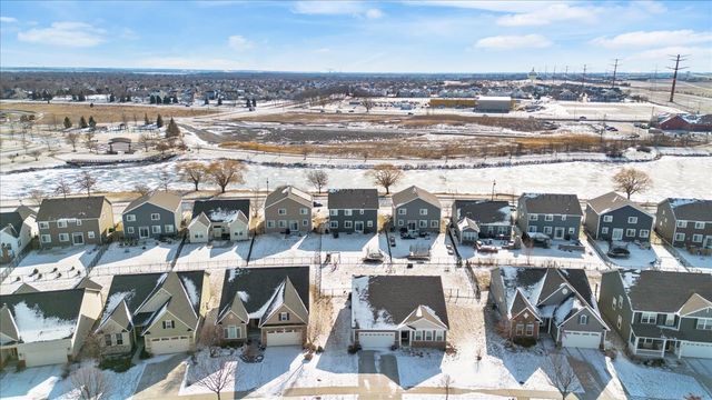 1814 Peyton Terrace, Shorewood, IL 60404