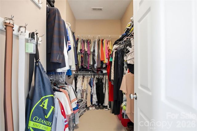 10005 Kings Parade Boulevard, Charlotte, NC 28273